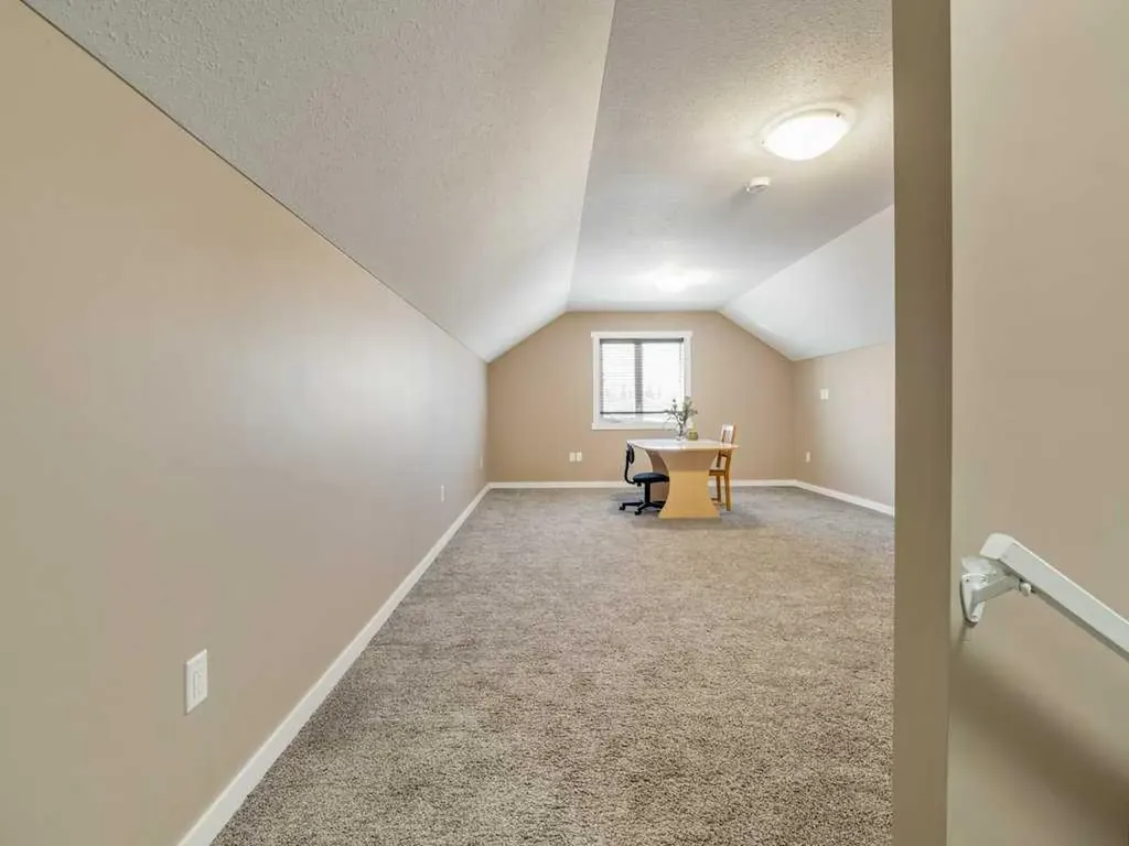 757 28 Street Fort Macleod AB T0L0Z0