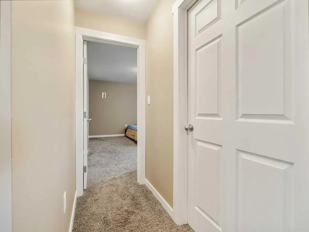 757 28 Street Fort Macleod AB T0L0Z0