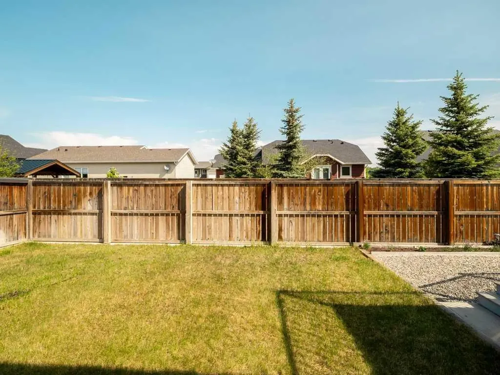 757 28 Street Fort Macleod AB T0L0Z0