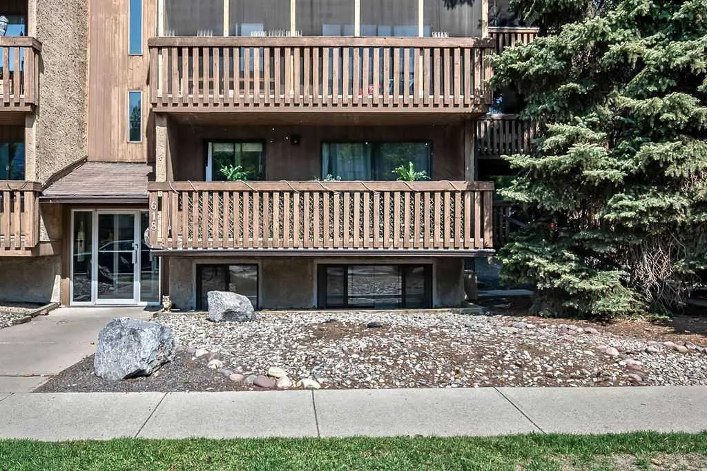 618 2 Avenue NW Calgary AB T2N 0E1