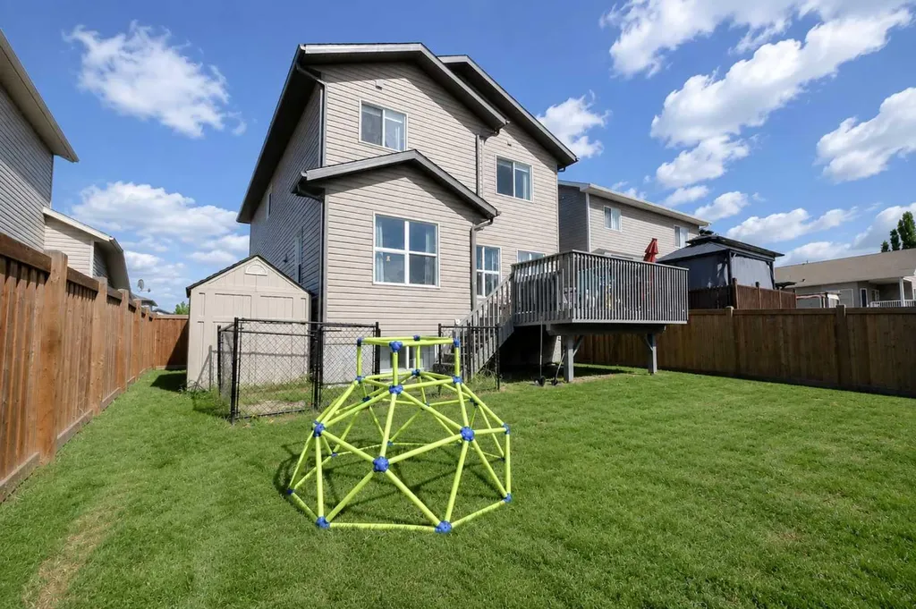 12206 103a Street Grande Prairie AB T8V 2L6