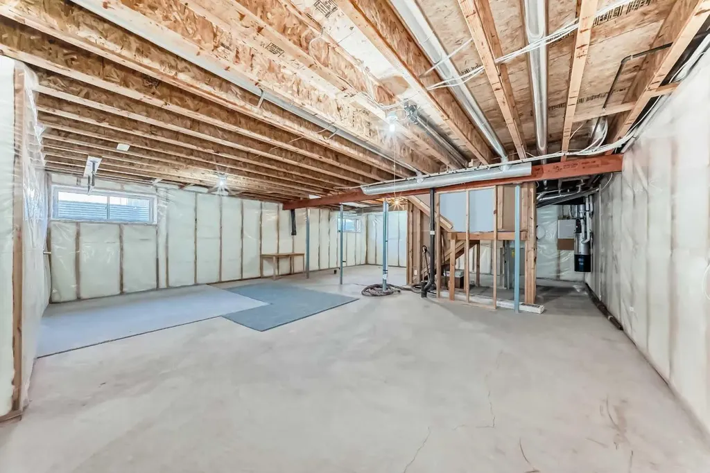 55 Eversyde Gardens SW Calgary AB T2Y 5E2