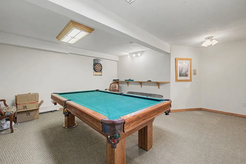2130 17 Street SW Calgary AB T2T4M4