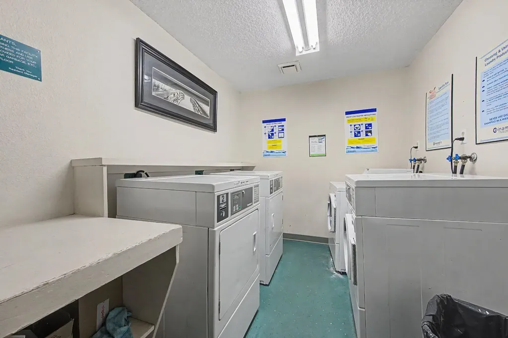 2130 17 Street SW Calgary AB T2T4M4