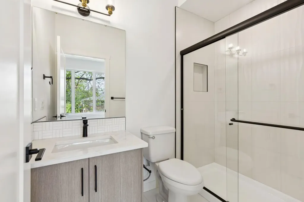 3103 42 Street SW Calgary AB T3E 3M4