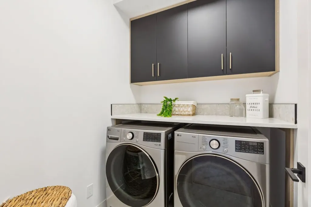 3103 42 Street SW Calgary AB T3E 3M4