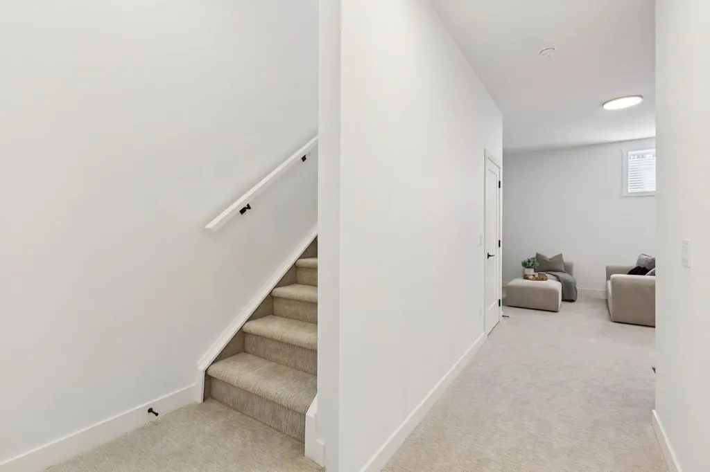 3103 42 Street SW Calgary AB T3E 3M4
