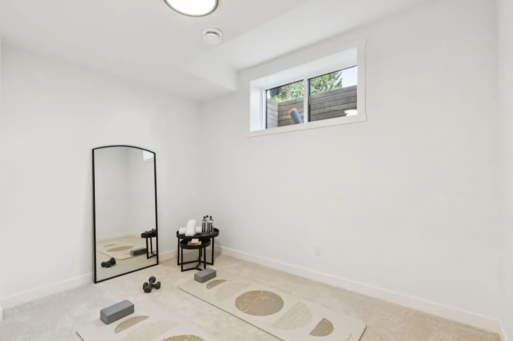 3103 42 Street SW Calgary AB T3E 3M4