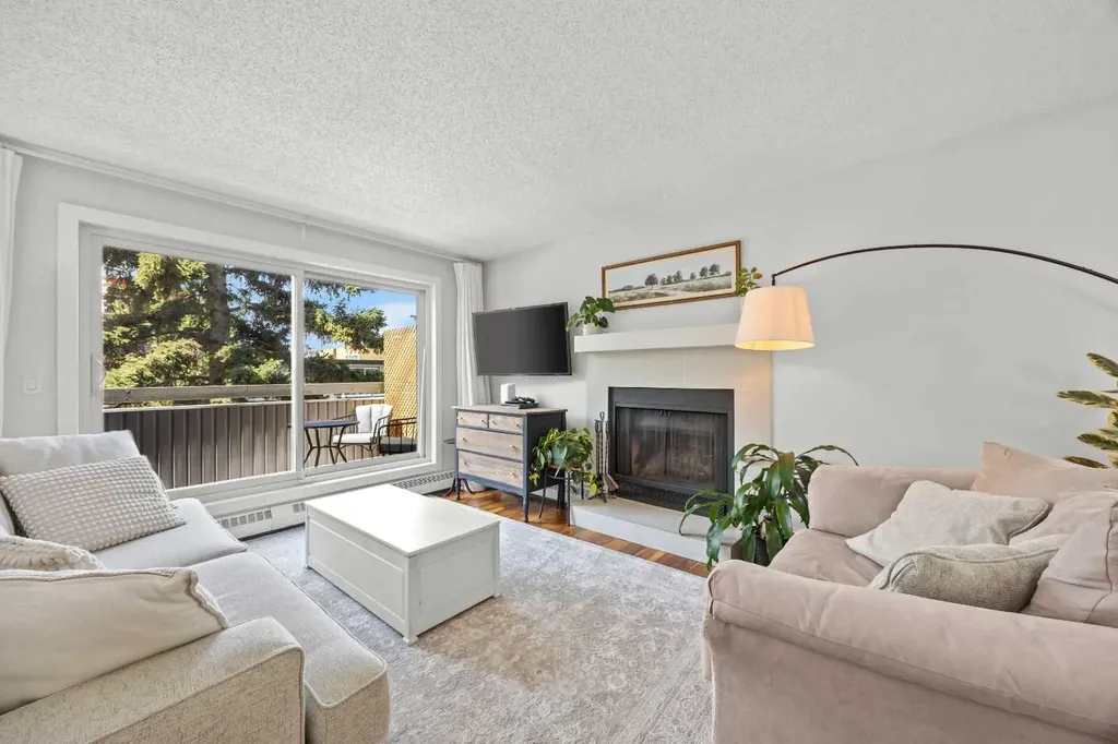 1720 13 Street SW Calgary AB T2T 3P4