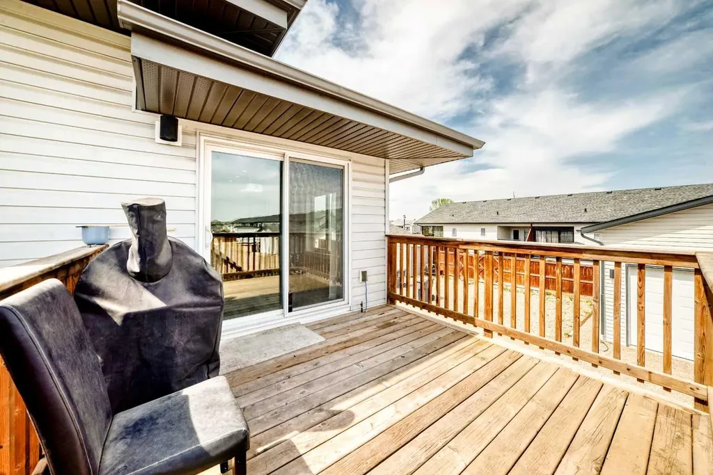 739 Cypress Lane Springbrook AB T4S 0N9