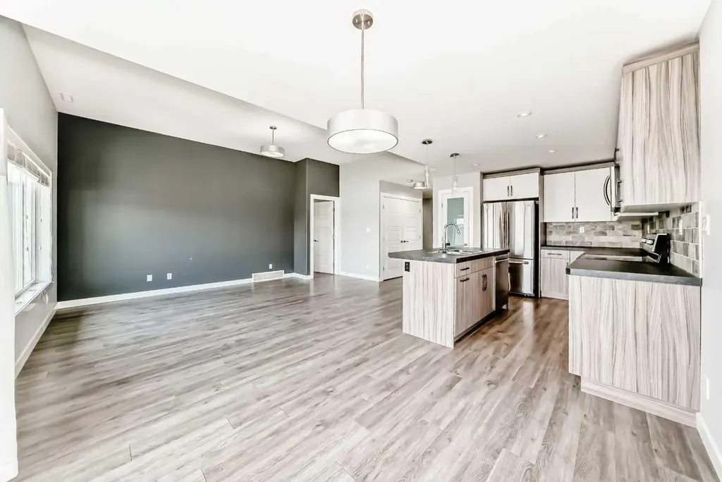 739 Cypress Lane Springbrook AB T4S 0N9