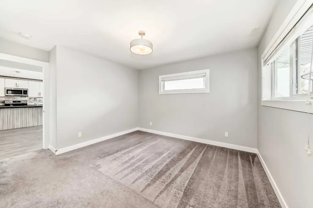 739 Cypress Lane Springbrook AB T4S 0N9