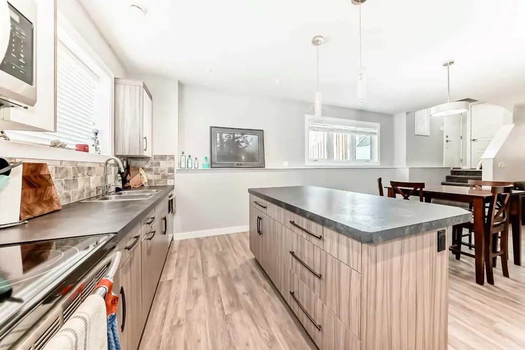 739 Cypress Lane Springbrook AB T4S 0N9
