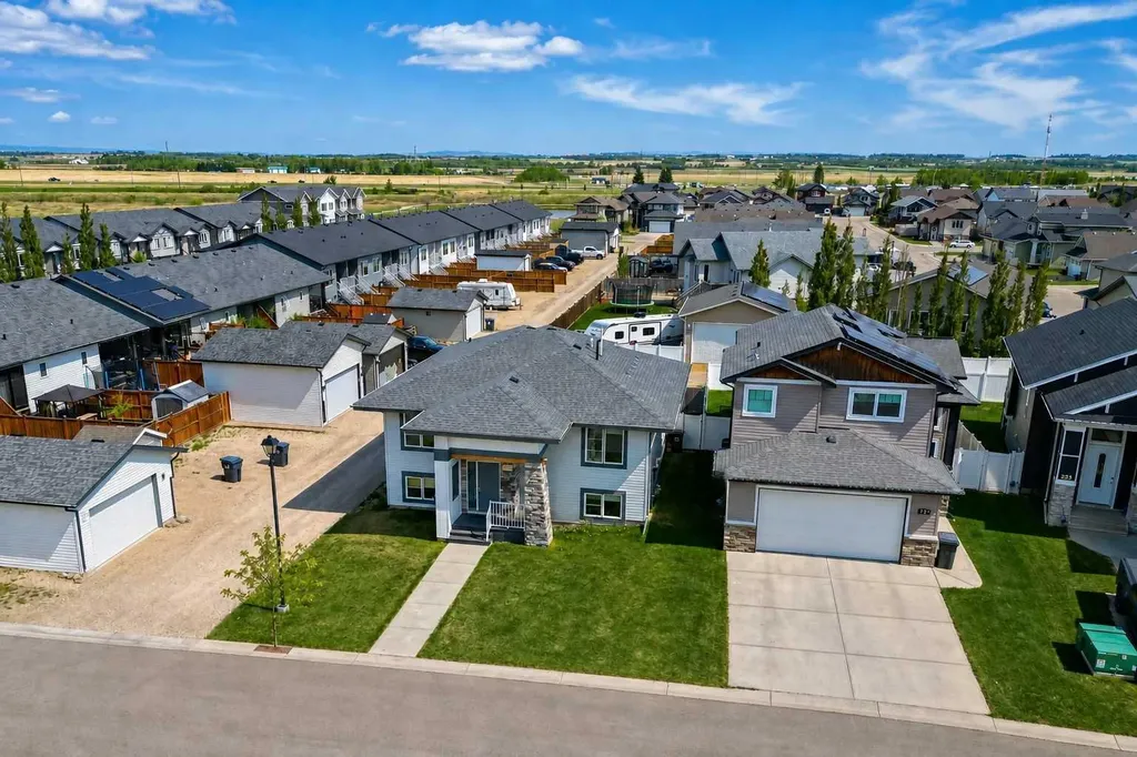 739 Cypress Lane Springbrook AB T4S 0N9