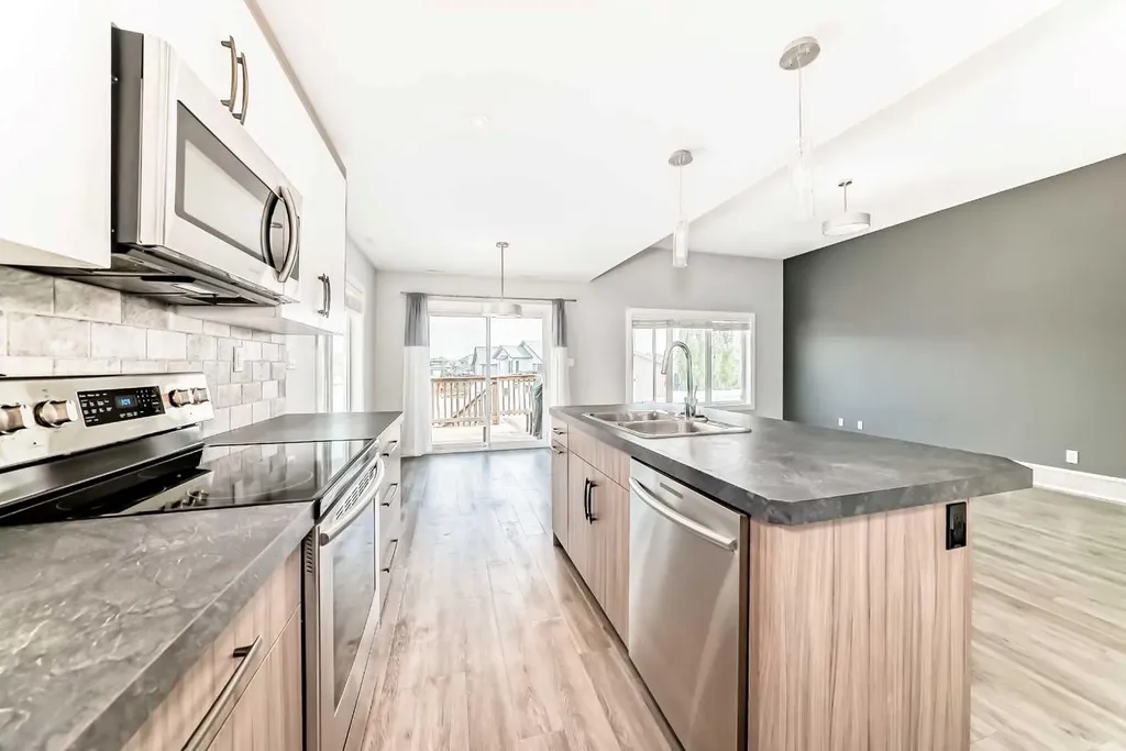 739 Cypress Lane Springbrook AB T4S 0N9