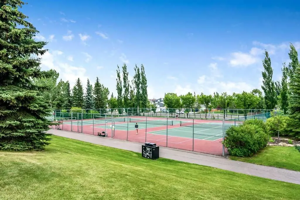 428 Chaparral Ravine View SE Calgary AB T2X 0A5