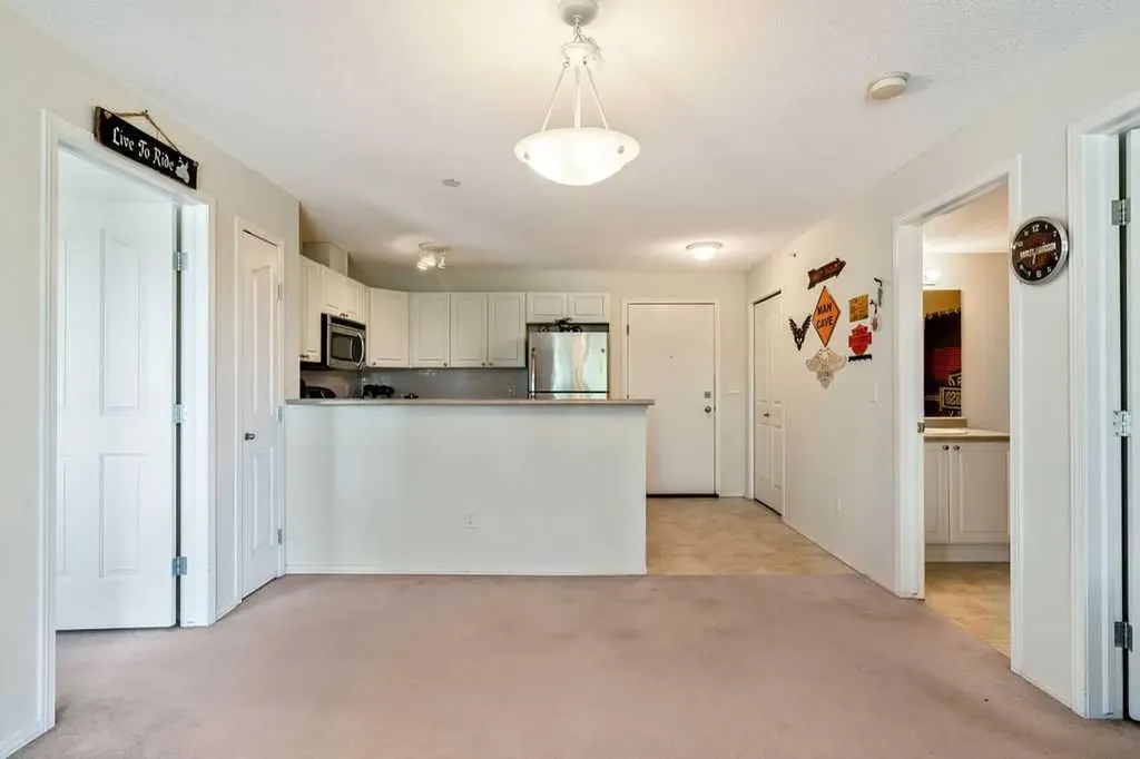 428 Chaparral Ravine View SE Calgary AB T2X 0A5