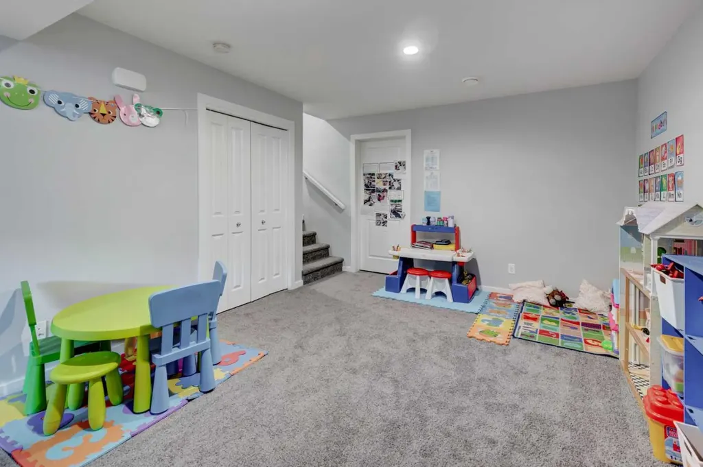 232 Walgrove Way SE Calgary AB T2X 4A3