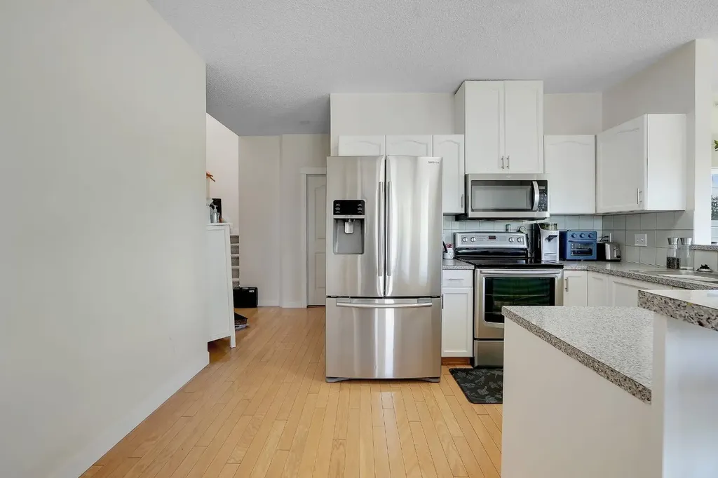 1920 14 Avenue NE Calgary AB T2E8V4