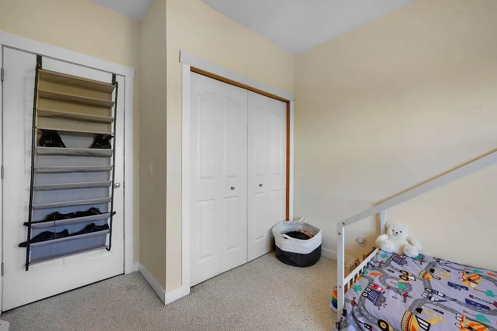 1920 14 Avenue NE Calgary AB T2E8V4