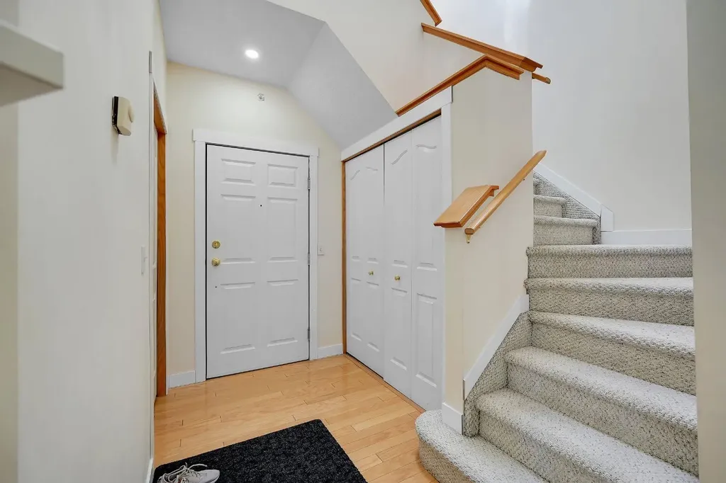 1920 14 Avenue NE Calgary AB T2E8V4