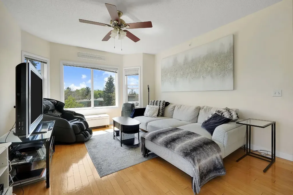 1920 14 Avenue NE Calgary AB T2E8V4