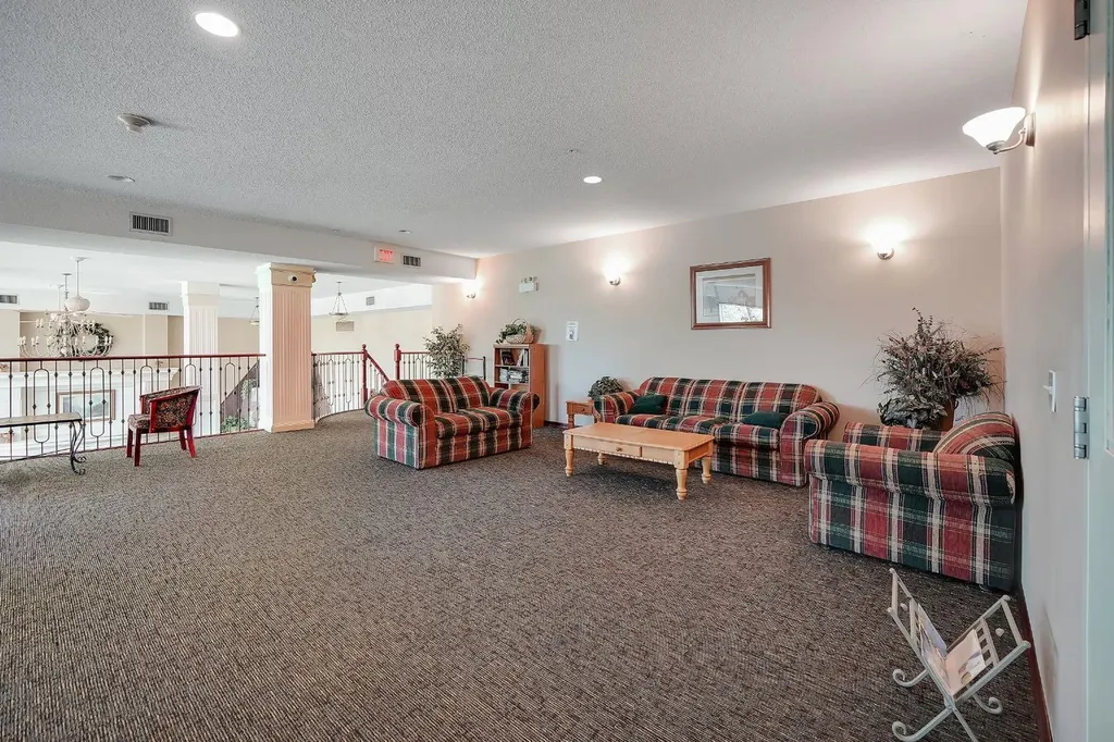 1920 14 Avenue NE Calgary AB T2E8V4