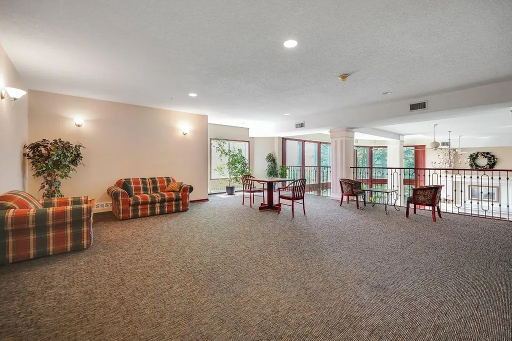 1920 14 Avenue NE Calgary AB T2E8V4