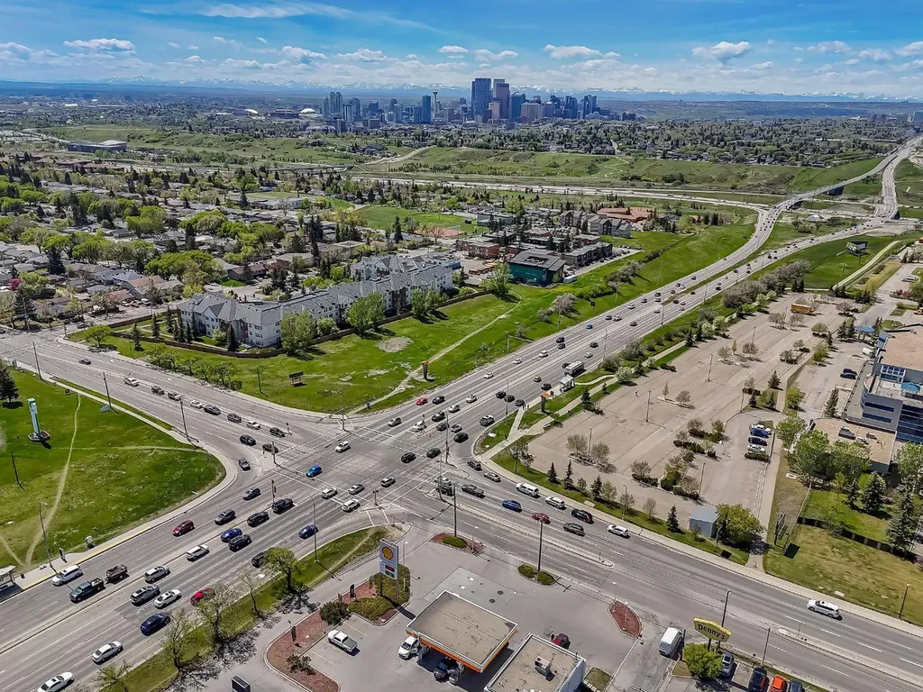 1920 14 Avenue NE Calgary AB T2E8V4