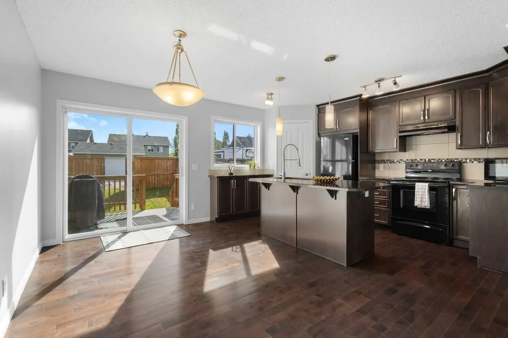 49 Auburn Crest Lane SE Calgary AB T3M 0Z1