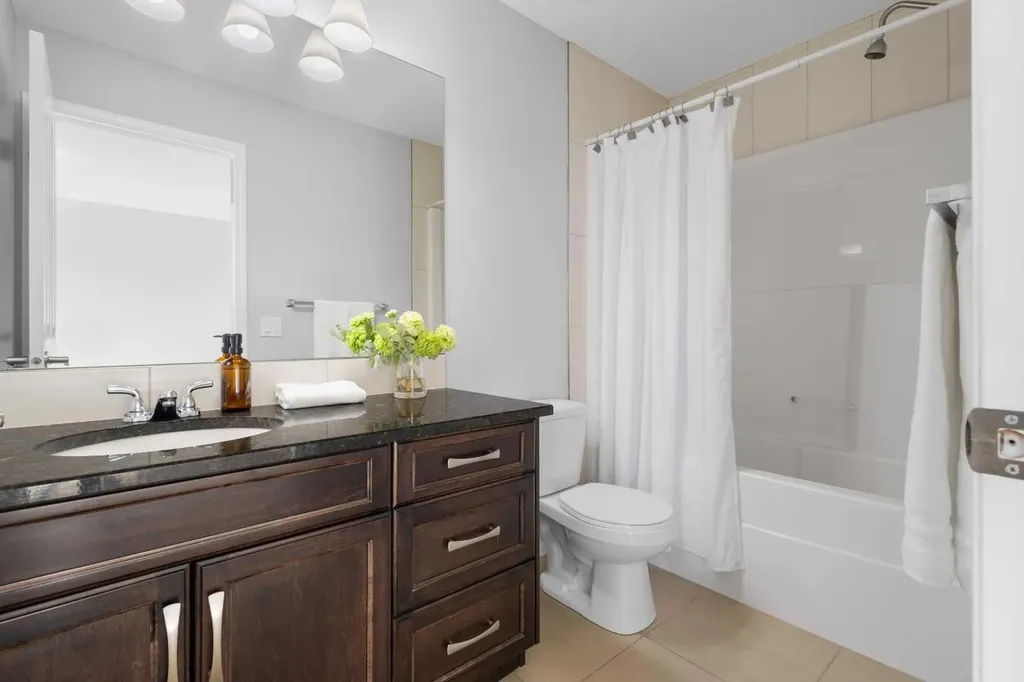 49 Auburn Crest Lane SE Calgary AB T3M 0Z1