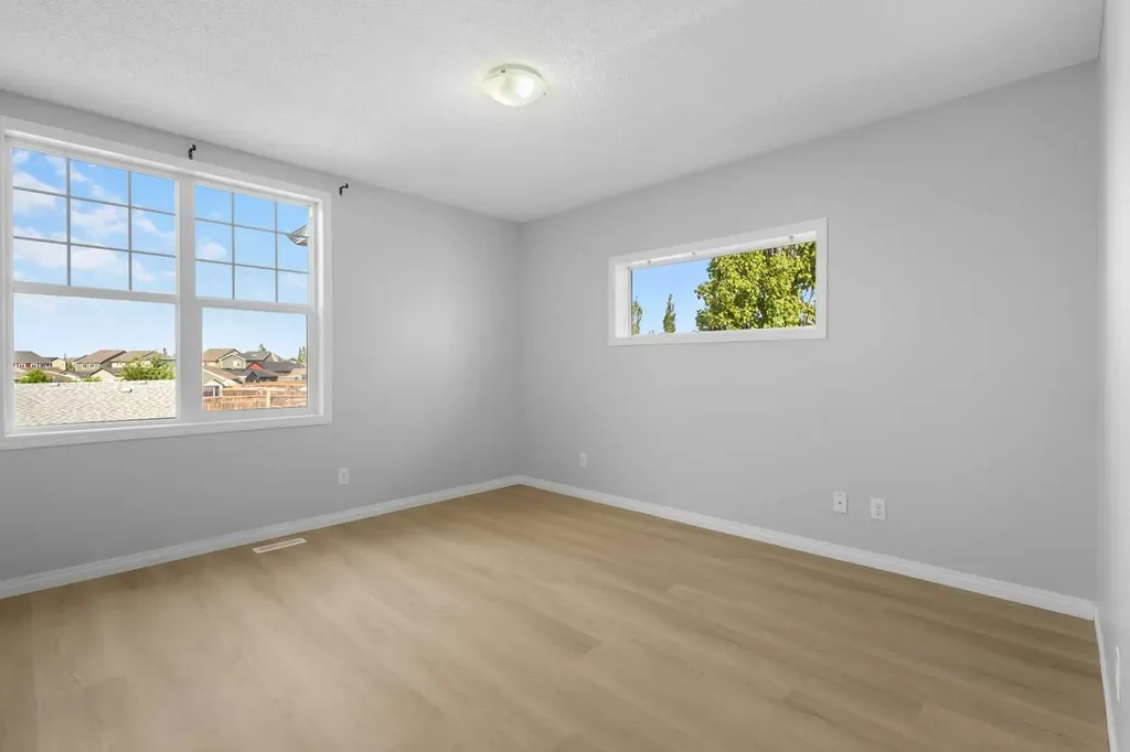 49 Auburn Crest Lane SE Calgary AB T3M 0Z1