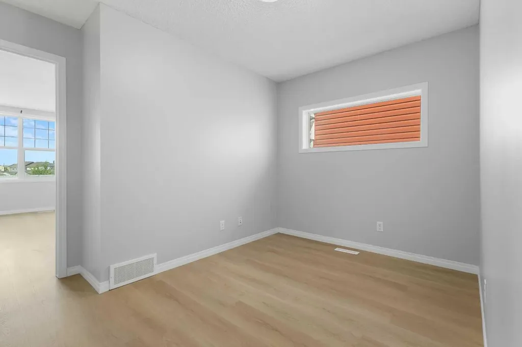 49 Auburn Crest Lane SE Calgary AB T3M 0Z1