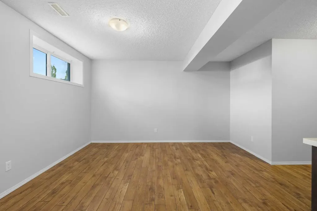 49 Auburn Crest Lane SE Calgary AB T3M 0Z1