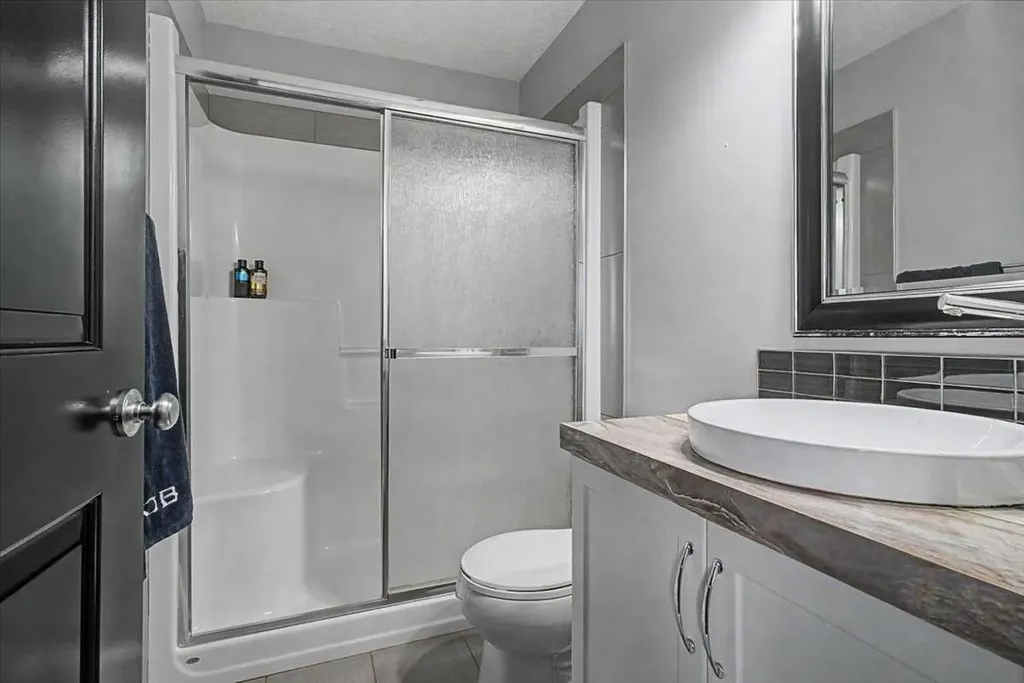 8770 72 Avenue Grande Prairie AB T8X0K6
