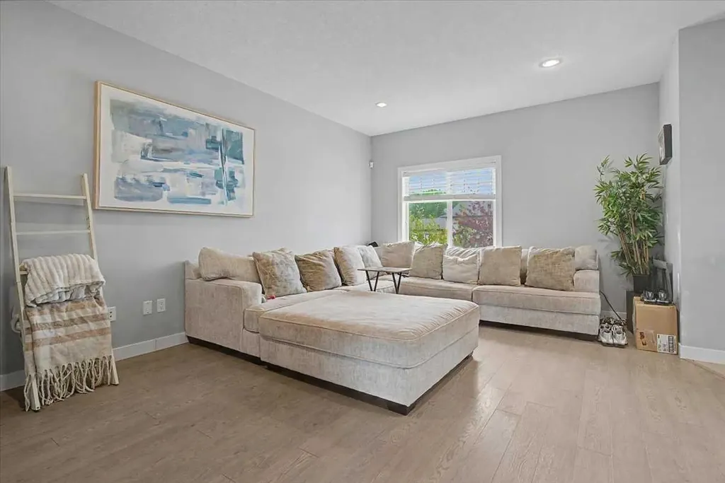 8770 72 Avenue Grande Prairie AB T8X0K6