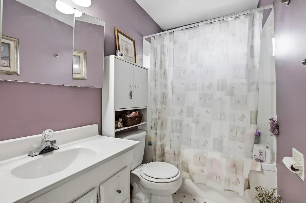 5327 38 Street Innisfail AB T4G 1E8