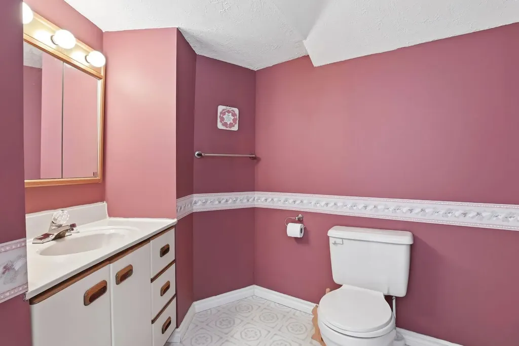 5327 38 Street Innisfail AB T4G 1E8