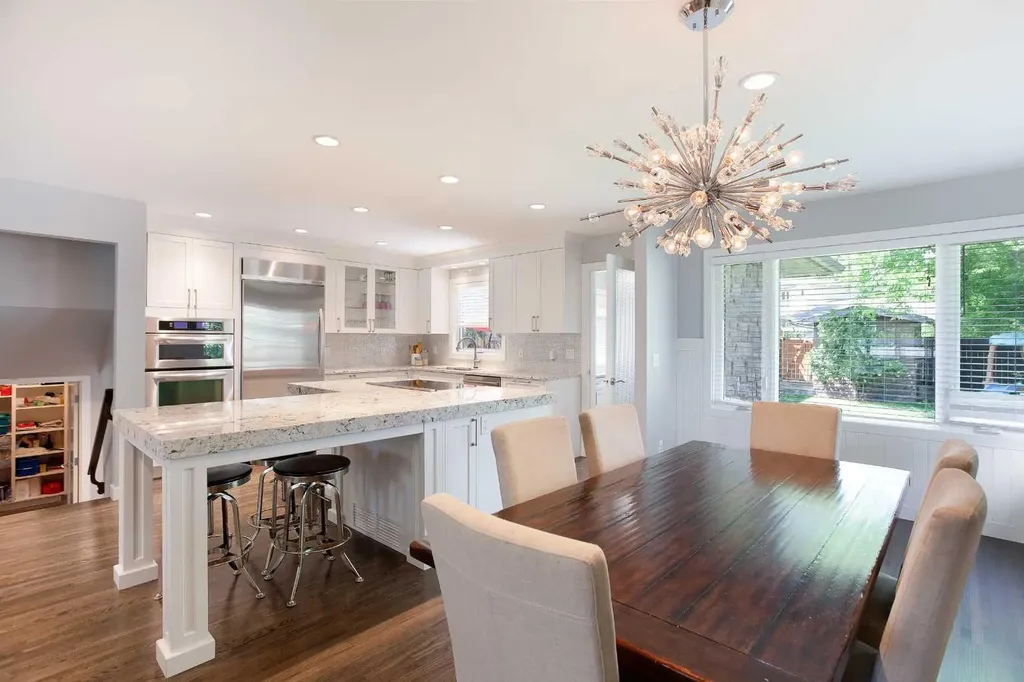 51 Wimbledon Drive SW Calgary AB T3C3J5