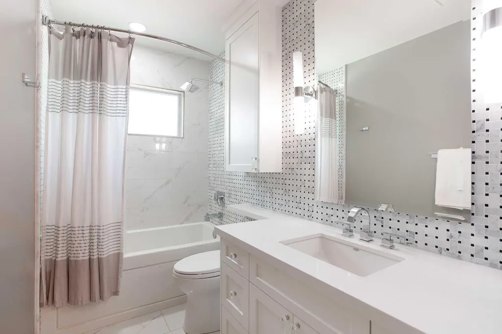 51 Wimbledon Drive SW Calgary AB T3C3J5