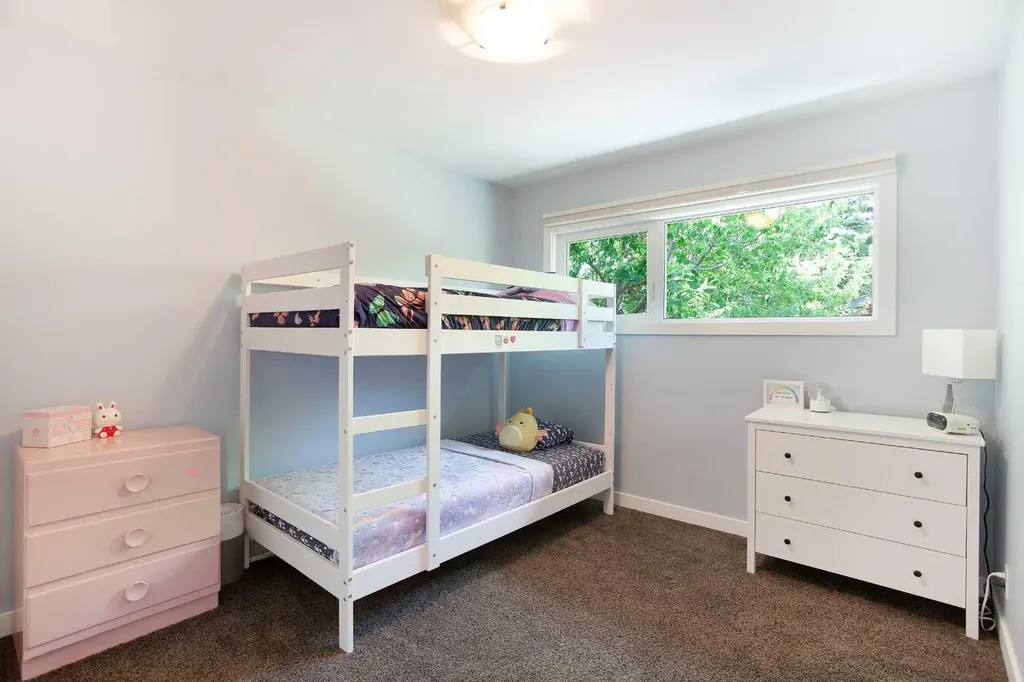 51 Wimbledon Drive SW Calgary AB T3C3J5