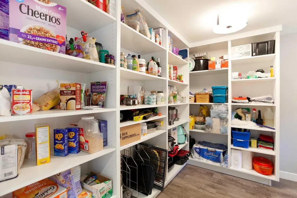 51 Wimbledon Drive SW Calgary AB T3C3J5