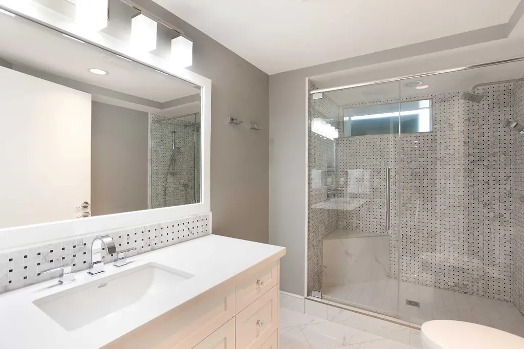 51 Wimbledon Drive SW Calgary AB T3C3J5