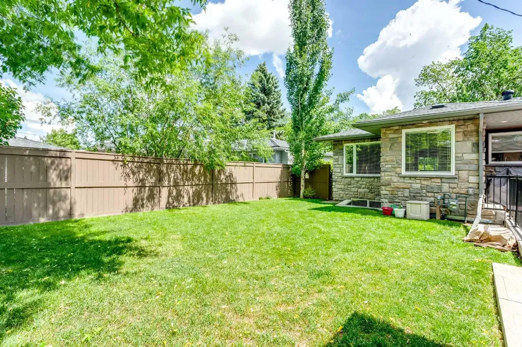51 Wimbledon Drive SW Calgary AB T3C3J5