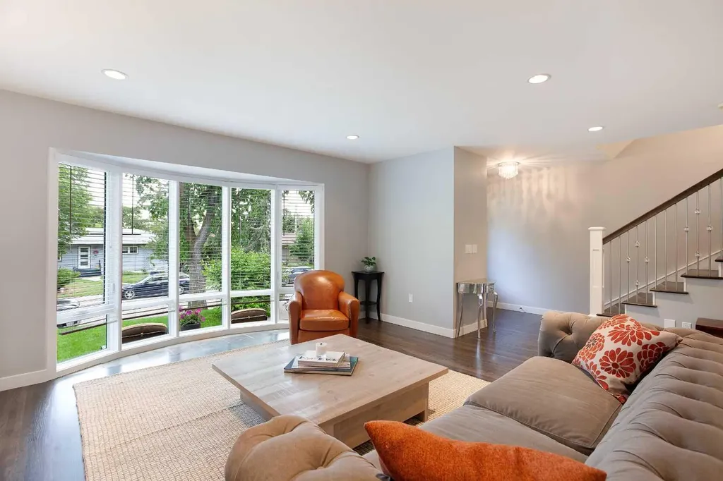 51 Wimbledon Drive SW Calgary AB T3C3J5