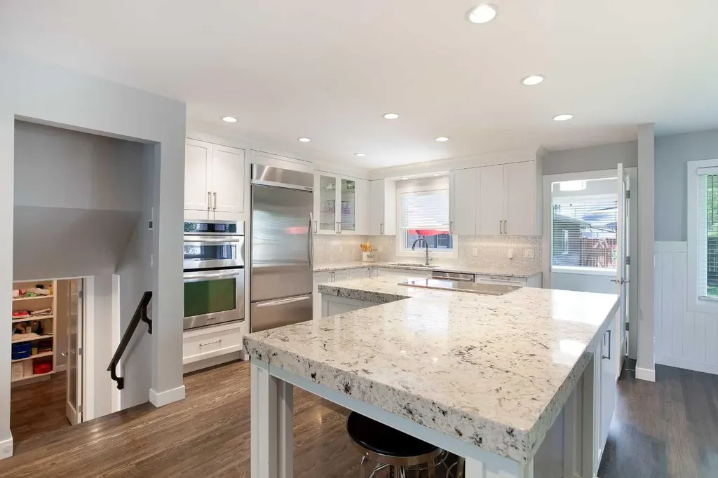 51 Wimbledon Drive SW Calgary AB T3C3J5