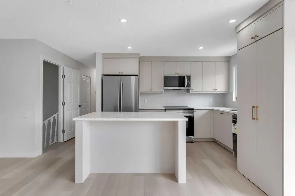 214 Rundleview Close NE Calgary AB T1Y 1J1