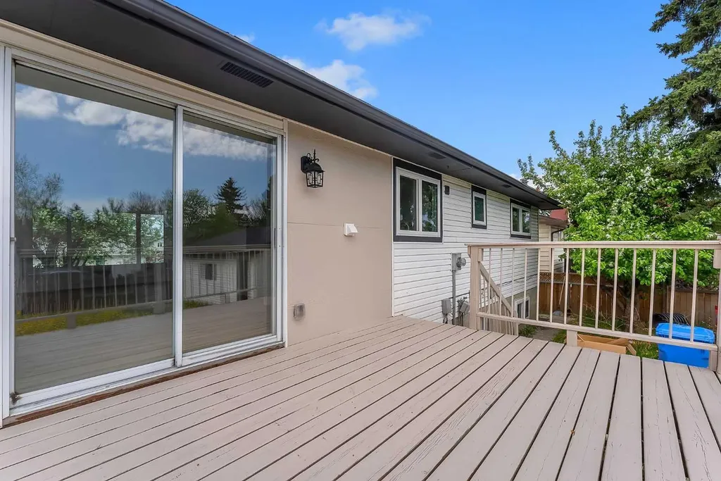 214 Rundleview Close NE Calgary AB T1Y 1J1