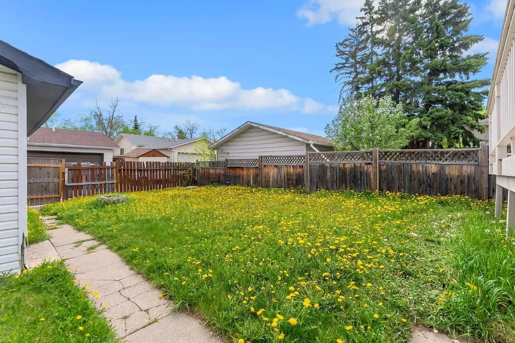 214 Rundleview Close NE Calgary AB T1Y 1J1
