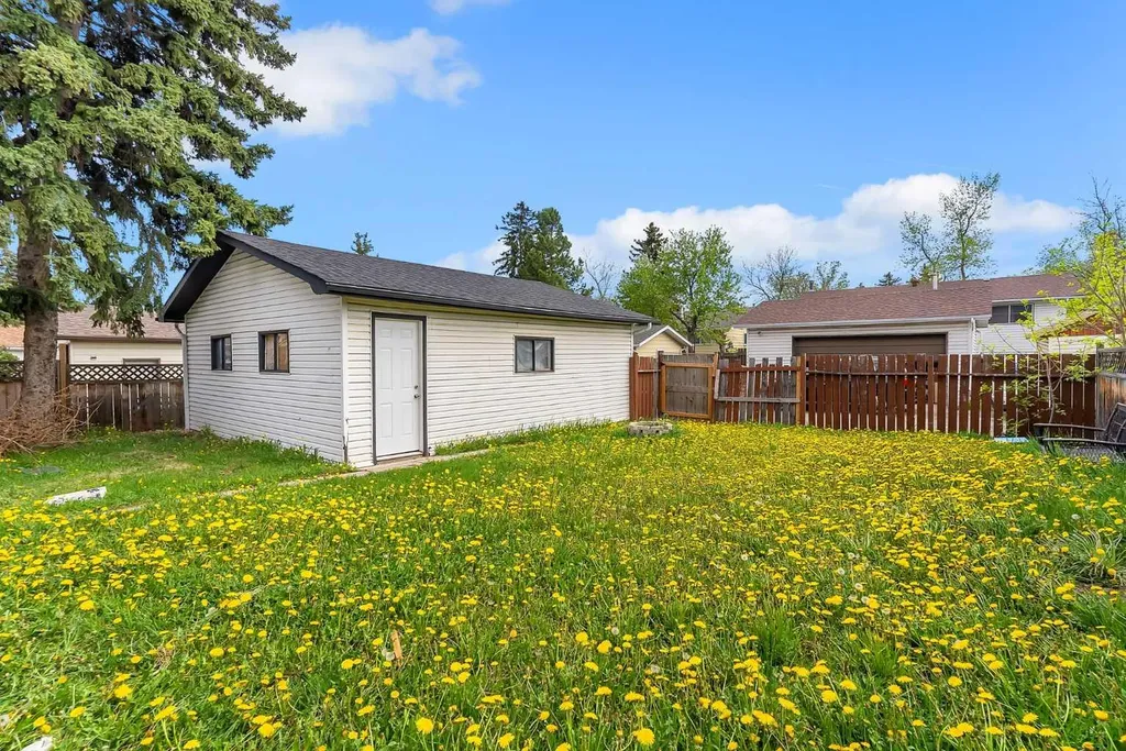 214 Rundleview Close NE Calgary AB T1Y 1J1
